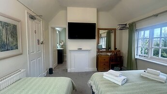 The Cricketers Inn