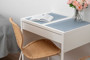 Charming Apartment in Gdynia by Renters