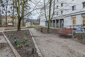 Charming Apartment in Gdynia by Renters