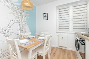 Charming Apartment in Gdynia by Renters