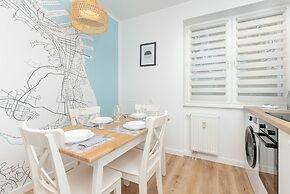 Charming Apartment in Gdynia by Renters