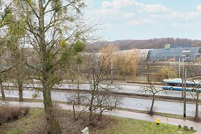 Charming Apartment in Gdynia by Renters