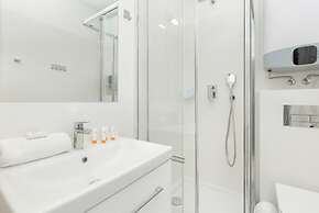 Charming Apartment in Gdynia by Renters