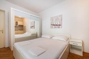 Studio Apartments Near Center 1