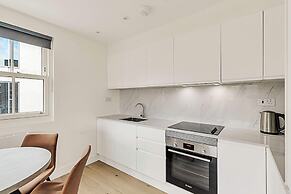 Sunny 2-bed Gem in Chiswick
