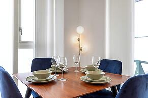 Bright North Acton Flat With City View