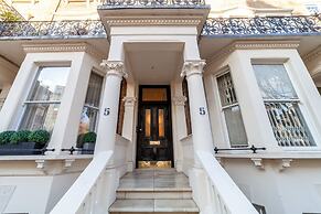 Bright and Spacious Earls Court Gem