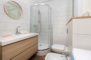 Beige Studio for 4 in Gdynia by Renters