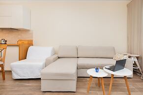 Beige Studio for 4 in Gdynia by Renters