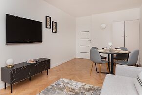 Apartment With Balcony Gdańsk by Renters