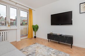 Apartment With Balcony Gdańsk by Renters