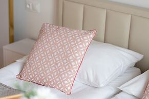 Apartment With Balcony Gdańsk by Renters