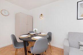 Apartment With Balcony Gdańsk by Renters