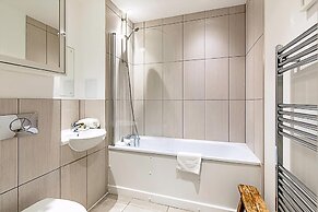 Spacious and Trendy Shoreditch Flat