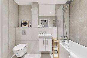 Newly Furnished and Bright Home