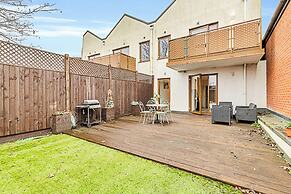 Newly Furnished and Bright Home