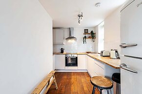 Charming Shoreditch Apartment