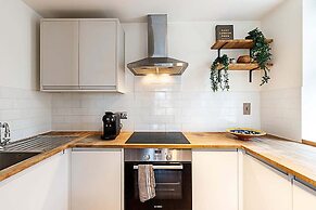 Charming Shoreditch Apartment
