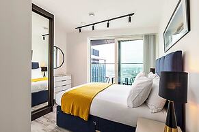 Modern North Acton Flat With City View