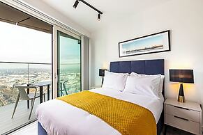 Modern North Acton Flat With City View