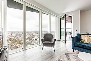 Modern North Acton Flat With City View