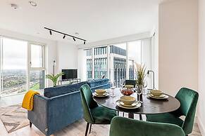 Modern North Acton Flat With City View