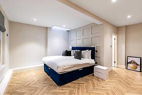 Beautiful Two Bedroom Abode in Notting Hill