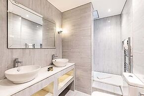 Beautiful Two Bedroom Abode in Notting Hill