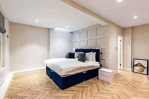 Beautiful Two Bedroom Abode in Notting Hill