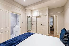Beautiful Two Bedroom Abode in Notting Hill