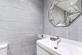 Beautiful Two Bedroom Abode in Notting Hill