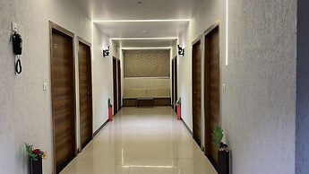 Hotel Near Me