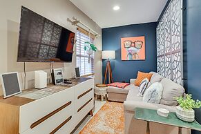 Centrally Located Philadelphia Townhome w/ Patio!