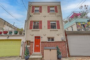 Centrally Located Philadelphia Townhome w/ Patio!