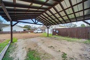 Cozy Canyon Lake Cottage Rental w/ Private Hot Tub