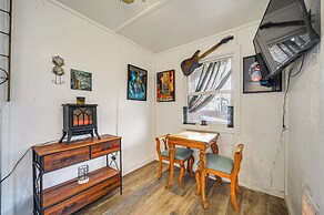 Cozy Canyon Lake Cottage Rental w/ Private Hot Tub