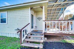 Cozy Canyon Lake Cottage Rental w/ Private Hot Tub