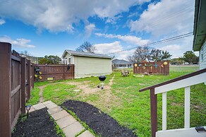 Cozy Canyon Lake Cottage Rental w/ Private Hot Tub