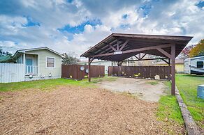 Cozy Canyon Lake Cottage Rental w/ Private Hot Tub