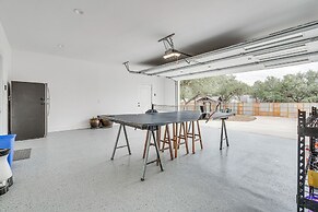 Pet-friendly Spicewood Home w/ Deck + Gas Grill!