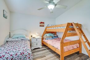 5 Mi to Downtown: Cape Coral Retreat w/ Lanai!