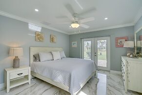 Game Room + Screened Lanai: Pine Island Getaway!