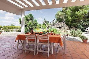 Villa Menhir with pool garden and tennis