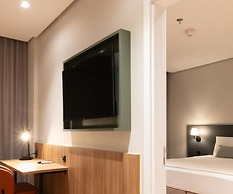 Hotel Monaro Guaporé