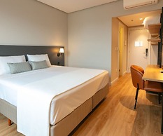 Hotel Monaro Guaporé