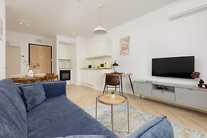 Modern Apartment With Balcony by Renters