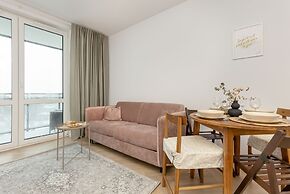 Modern Apartment With Balcony by Renters