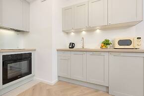 Modern Apartment With Balcony by Renters