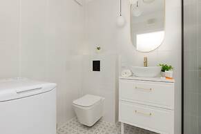 Modern Apartment With Balcony by Renters