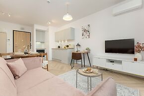 Modern Apartment With Balcony by Renters